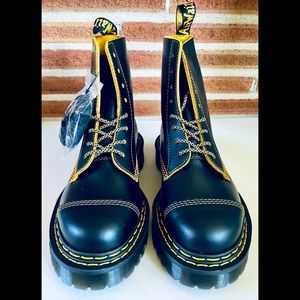 Dr Martens Pascal Bed DS(Double Stitched) Boots